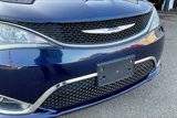 Used 2018 Chrysler Pacifica Touring-L w/ Tire & Wheel Group image 5