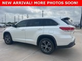 Used 2018 Toyota Highlander LE image 5
