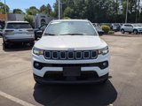 Used 2023 Jeep Compass Latitude image 2