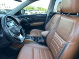 Certified 2018 Nissan Rogue SL w/ Premium Package image 5
