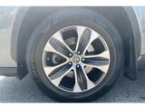 Used 2020 Toyota Highlander XLE image 3