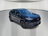 Used 2022 Ford Edge SE image 2