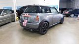 Used 2010 MINI Cooper Hardtop image 2