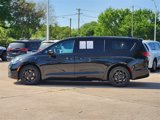 Used 2022 Chrysler Pacifica Limited w/ S Appearance Package image 4