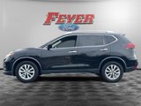 Used 2019 Nissan Rogue SV image 2