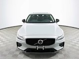 Certified 2025 Volvo S60 B5 Core image 2