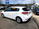 Used 2017 Kia Forte LX image 2
