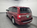 Used 2015 Chrysler Town & Country Touring image 5
