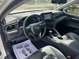 Used 2024 Toyota Camry SE image 3