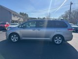Used 2012 Toyota Sienna LE image 4