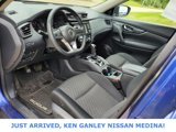 Used 2018 Nissan Rogue SV w/ Premium Package image 6