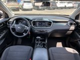 Used 2019 Kia Sorento LX image 2