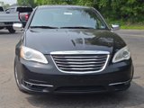 Used 2013 Chrysler 200 Limited image 3