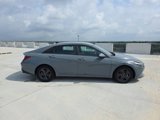 Used 2022 Hyundai Elantra SEL w/ Preferred Accessory Package image 2