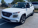 Used 2022 Hyundai Venue Limited image 2