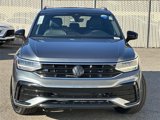 Used 2023 Volkswagen Tiguan SE R-Line image 2