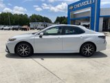 Used 2023 Toyota Camry SE image 2