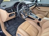 Certified 2021 Porsche Macan image 4