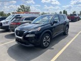 Used 2023 Nissan Rogue SV image 2