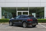 Used 2018 Porsche Macan image 3