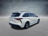 Used 2021 Toyota Sienna XLE image 4