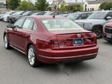 Used 2017 Volkswagen Passat 1.8T SEL Premium image 4