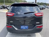 Used 2016 Jeep Cherokee Latitude w/ Cold Weather Group image 6