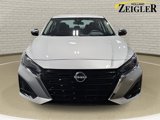 Used 2024 Nissan Altima 2.5 SV image 2