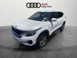 Used 2021 Kia Seltos LX image 3