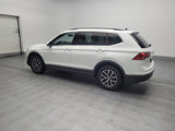 Used 2020 Volkswagen Tiguan SE image 3