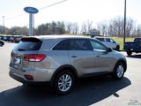 Used 2019 Kia Sorento FWD V6 image 5
