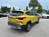 Used 2021 Kia Seltos SX w/ SX Sunroof Package image 5