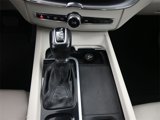 Used 2021 Volvo XC60 T5 Momentum image 3