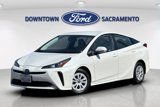 Used 2019 Toyota Prius L Eco image 2