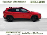 Used 2018 Jeep Cherokee Latitude w/ Altitude Package image 2