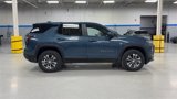 New 2025 Chevrolet Equinox LT image 3