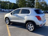 Used 2020 Chevrolet Trax LT w/ LT Convenience Package image 3