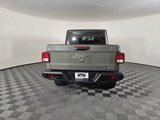 Used 2023 Jeep Gladiator Overland image 5