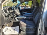 Used 2020 Nissan Titan SV w/ SV Convenience Package image 5