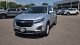 Used 2022 Chevrolet Equinox LT image 2