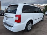 Used 2016 Chrysler Town & Country Touring image 3