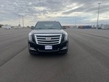 Used 2017 Cadillac Escalade Luxury image 2