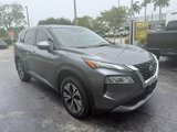Used 2021 Nissan Rogue SV image 2