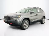 Used 2019 Jeep Cherokee Trailhawk image 3