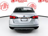 Used 2021 Nissan Versa SV image 4
