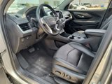 Used 2023 GMC Terrain SLT image 2