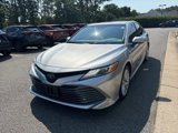 Used 2018 Toyota Camry XLE image 2