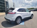 Used 2024 Ford Edge SEL image 3