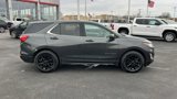 Used 2018 Chevrolet Equinox LT image 2