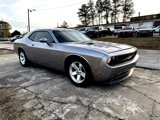 Used 2014 Dodge Challenger SXT image 5